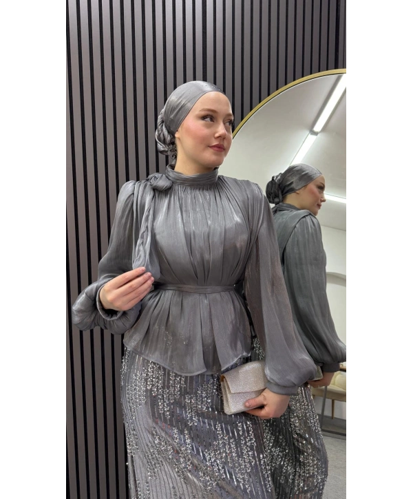 Gri Alya Tesettür Takım Modelimiz