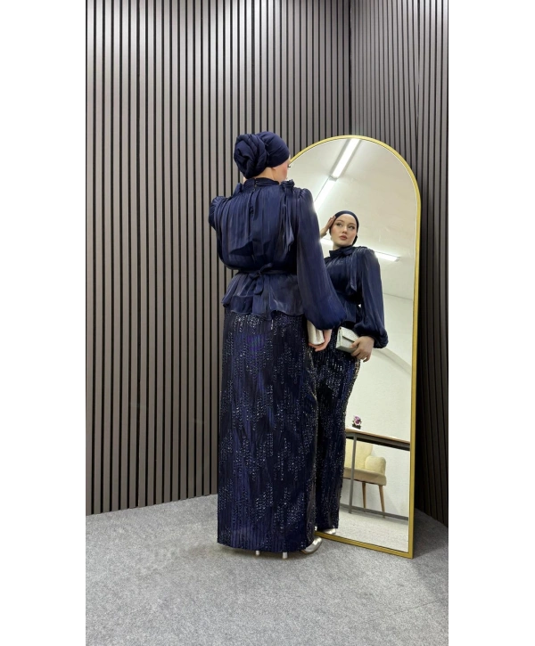 Lacivert Alya Tesettür Takım Modelimiz