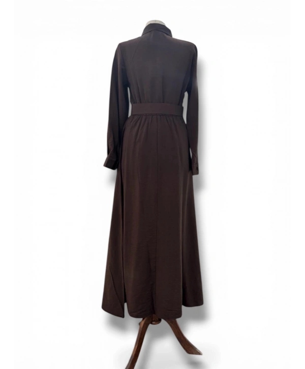 Kahve Rengi Modal Kumaş Belden Lastikli Kemerli Elbise Modelimiz