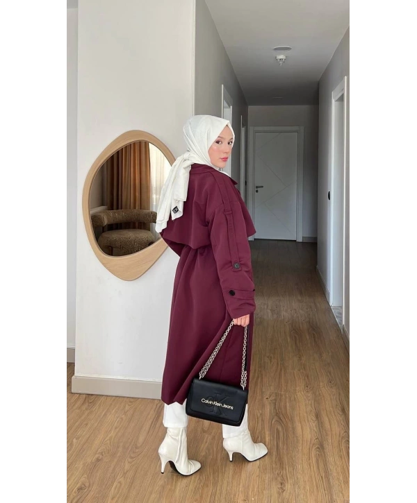 Bordo Kuşaklı Trençkot: Klasik Yaka Tesettür Dış Giyim