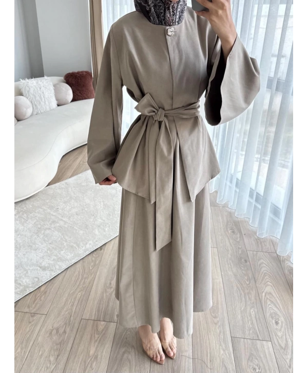 Kadın Bej Kuşaklı Tesettür Elbise