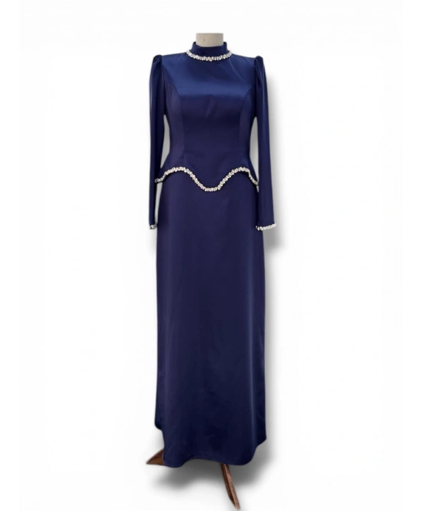 LacivertSaten Kumaş Taşlı Abiye Modelimiz