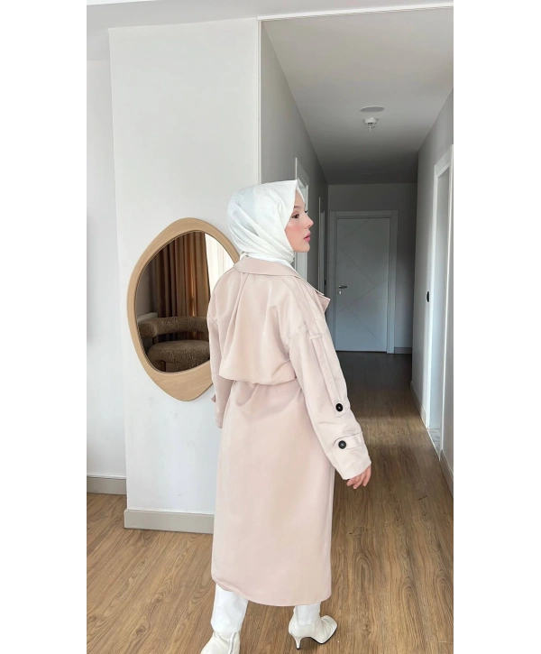 Taş Rengi Kuşaklı Trençkot: Klasik Yaka Tesettür Dış Giyim