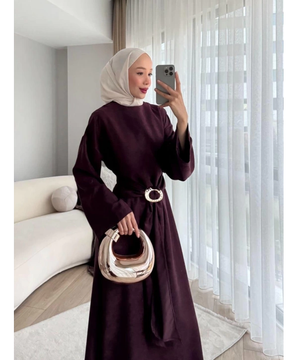 Siyah Star Süet Kumaş: Modelimiz