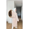 Krem Kuşaklı Trençkot: Klasik Yaka Tesettür Dış Giyim