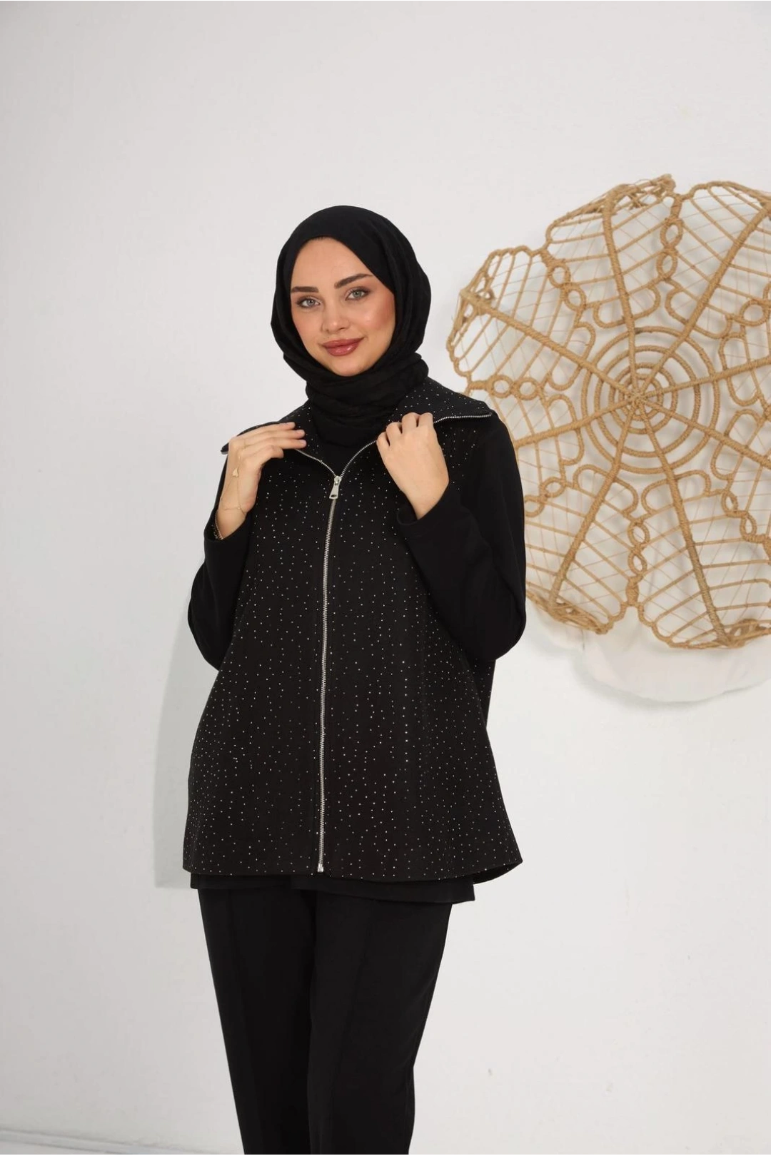 siyah oyşo takım ve taşlı kaşe yelekli 3 lü takım