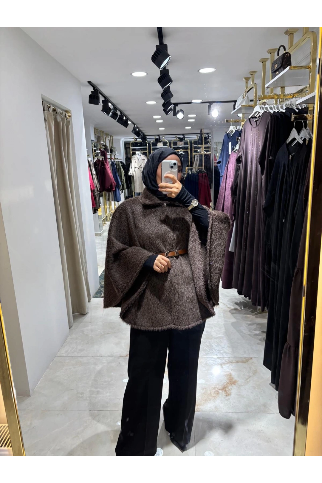 Acı Kahve Kemerli Kürk Panço Modelimiz