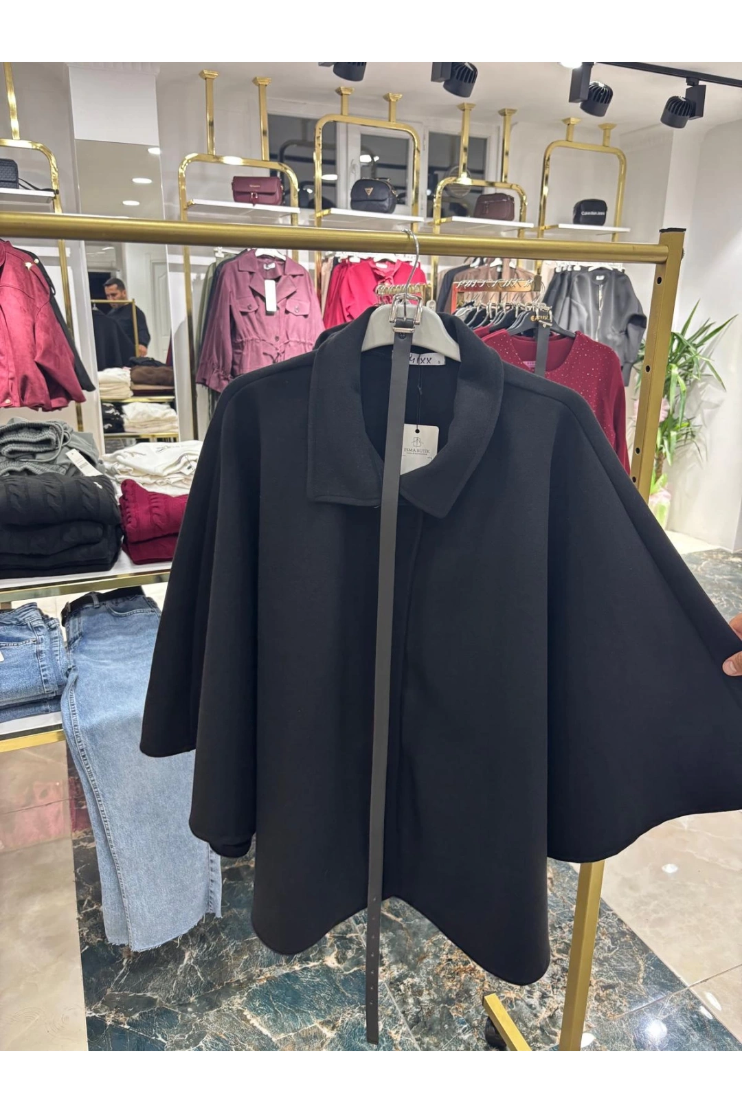 Siyah Kaşe Panço Modelimiz