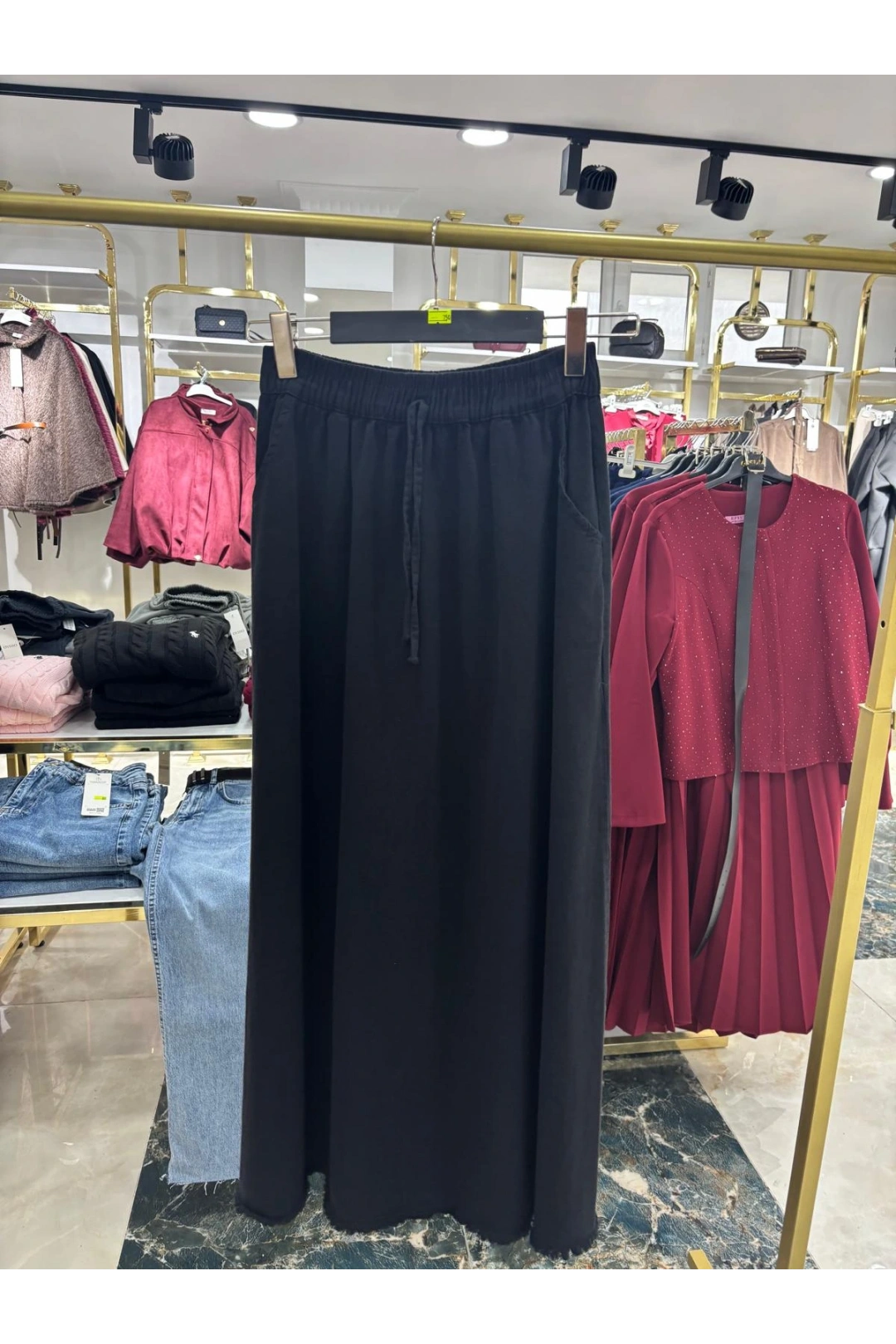 Siyah Kot Etek Modelimiz