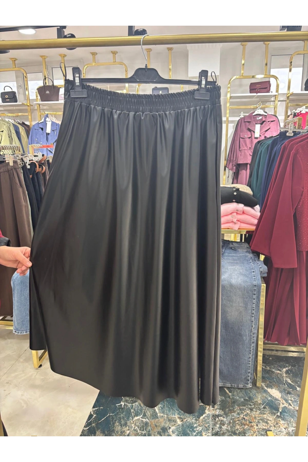 Siyah Deri Etek Modelimiz