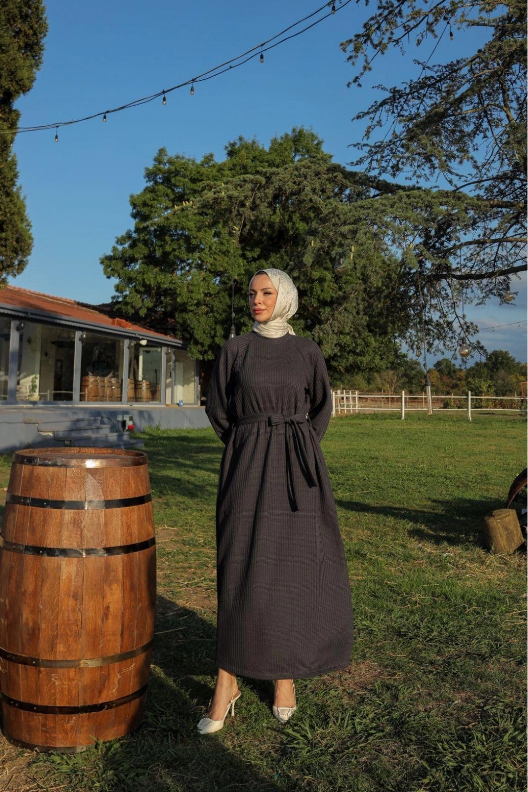 Antrasit Tessettür Elbise Modelimiz