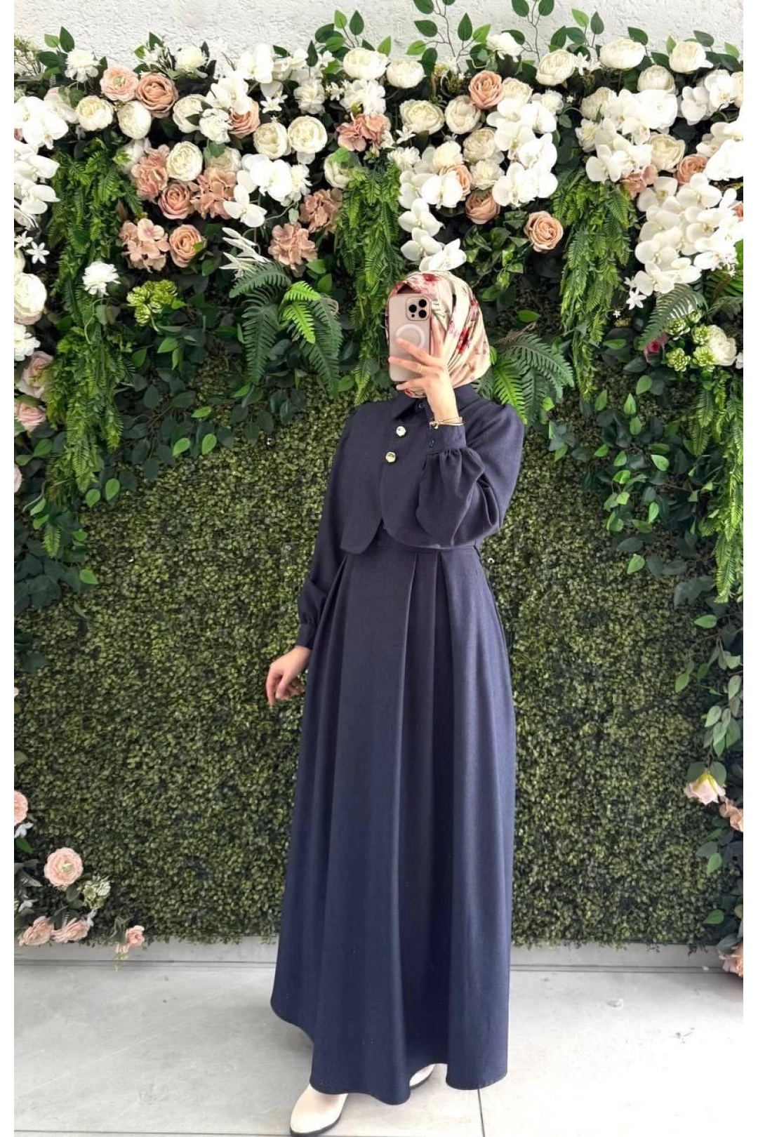 Lacivert yuniceft kumaş elbisemiz