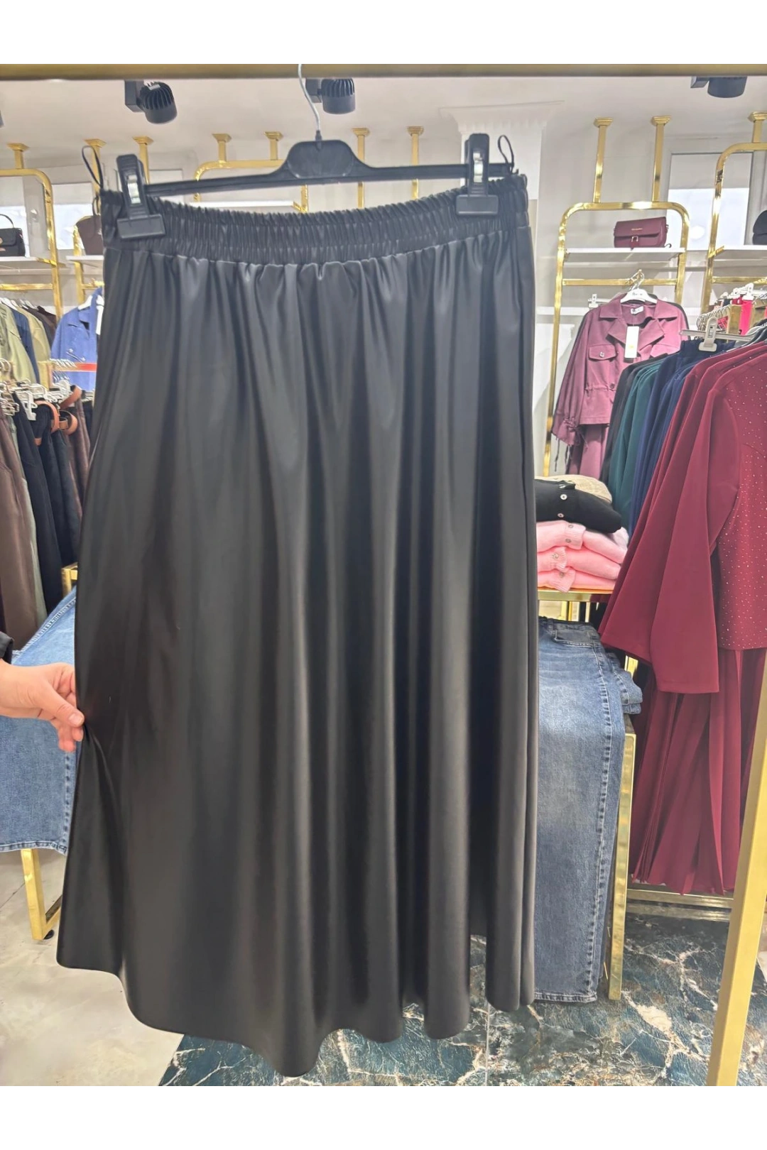 Siyah Deri Etek Modelimiz