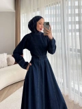 Lacivert Kaliteli Kumaşlı Ve Sade Duruşlu Modelimiz