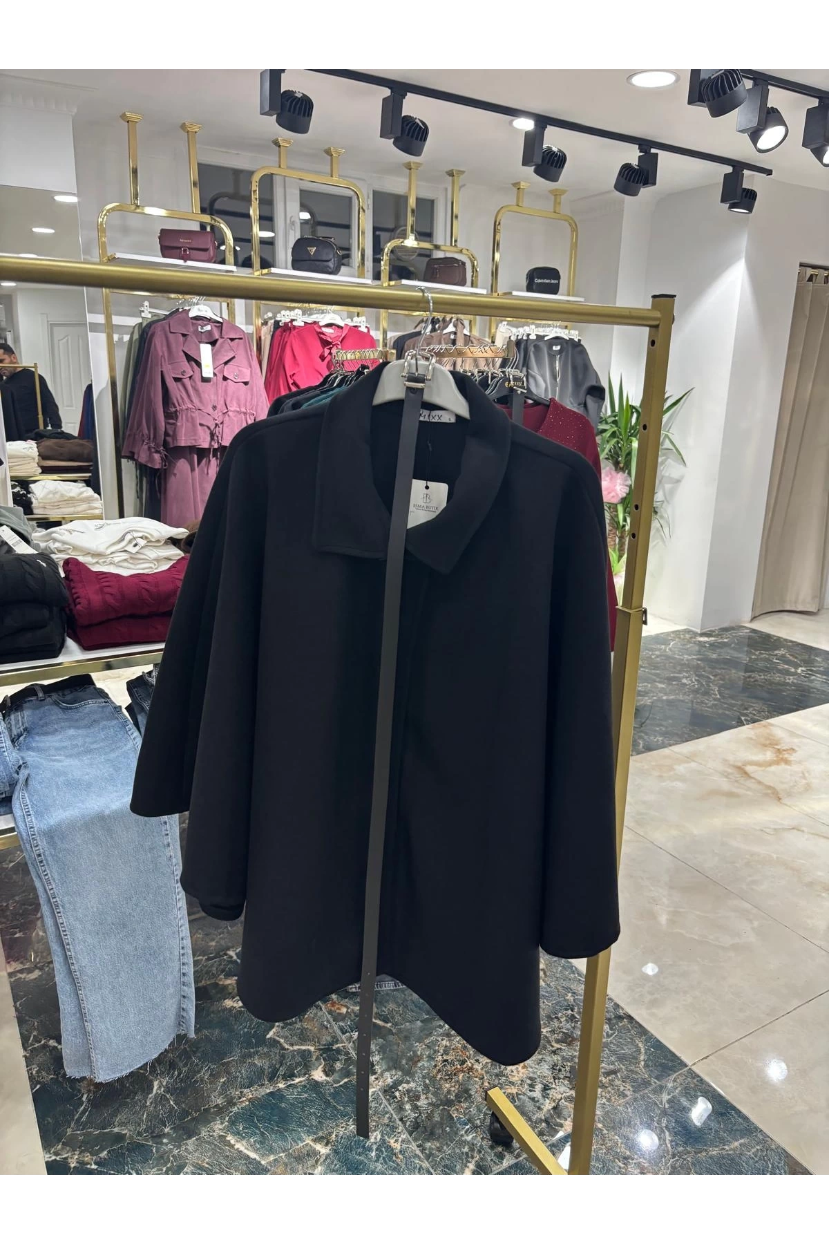 Siyah Kaşe Panço Modelimiz