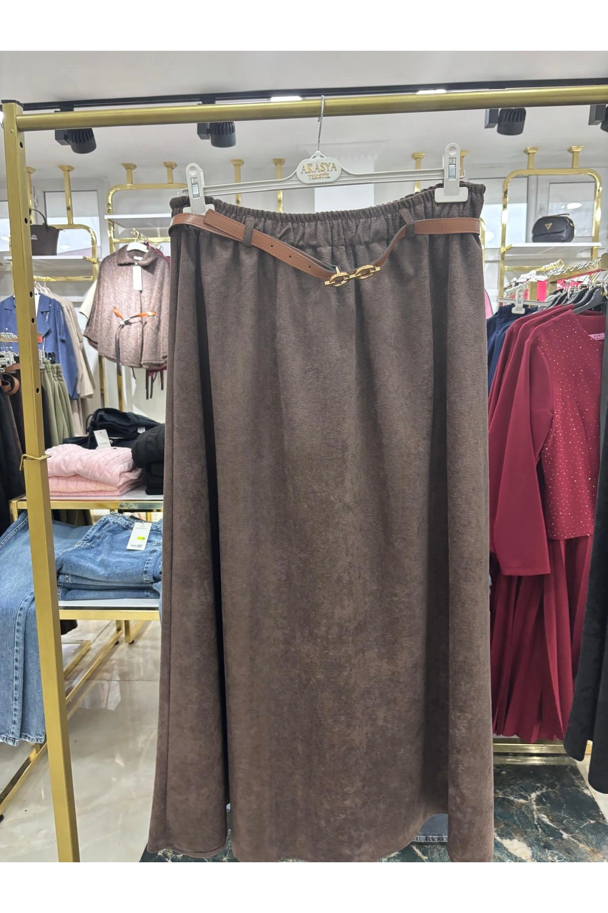 Acı Kahve Kadife Kumaş Modelinmiz