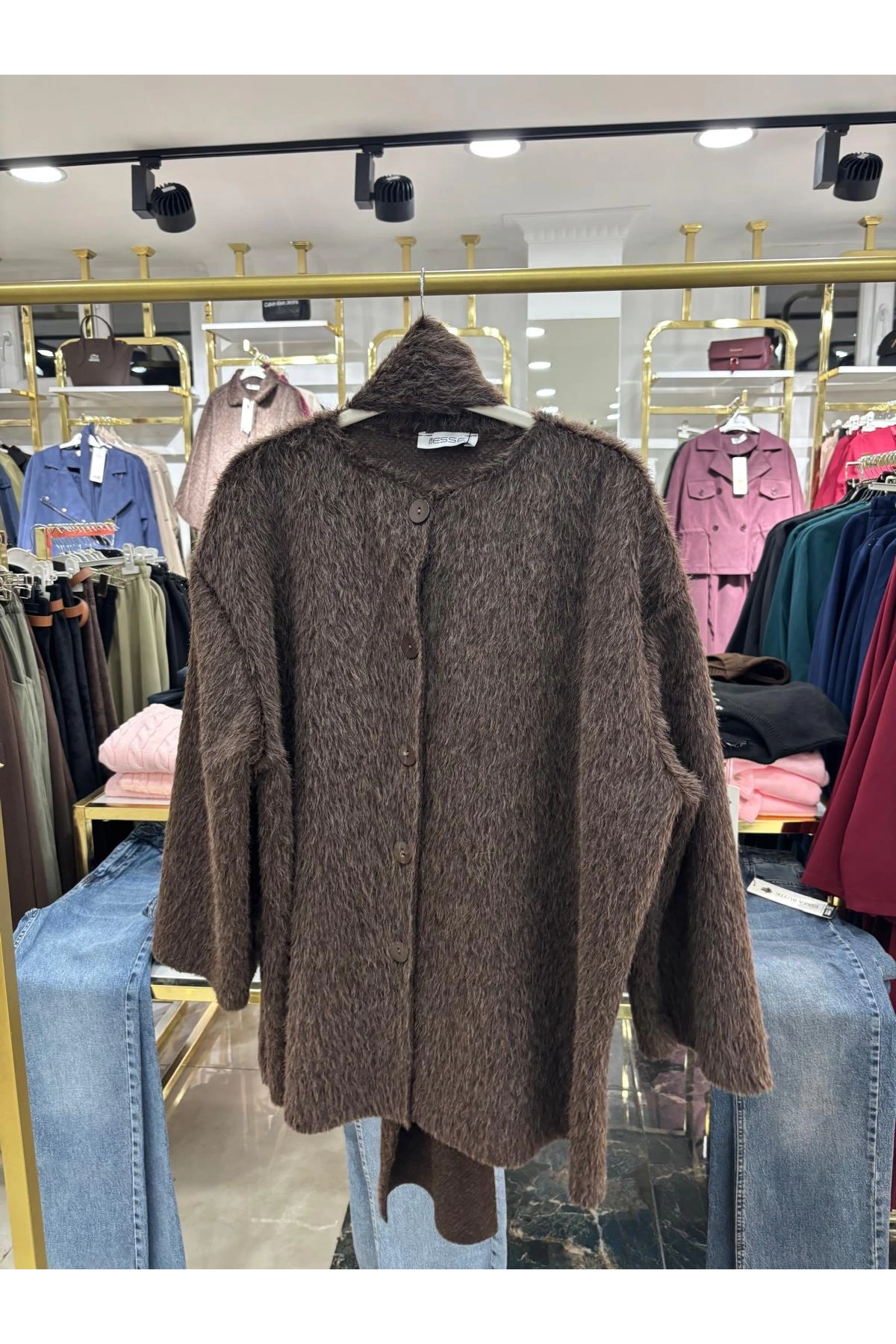 Kahve Rengi Atkılı Kışlık Modelimiz