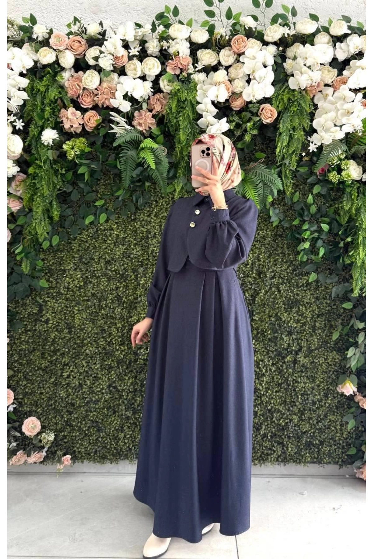 Lacivert yuniceft kumaş elbisemiz