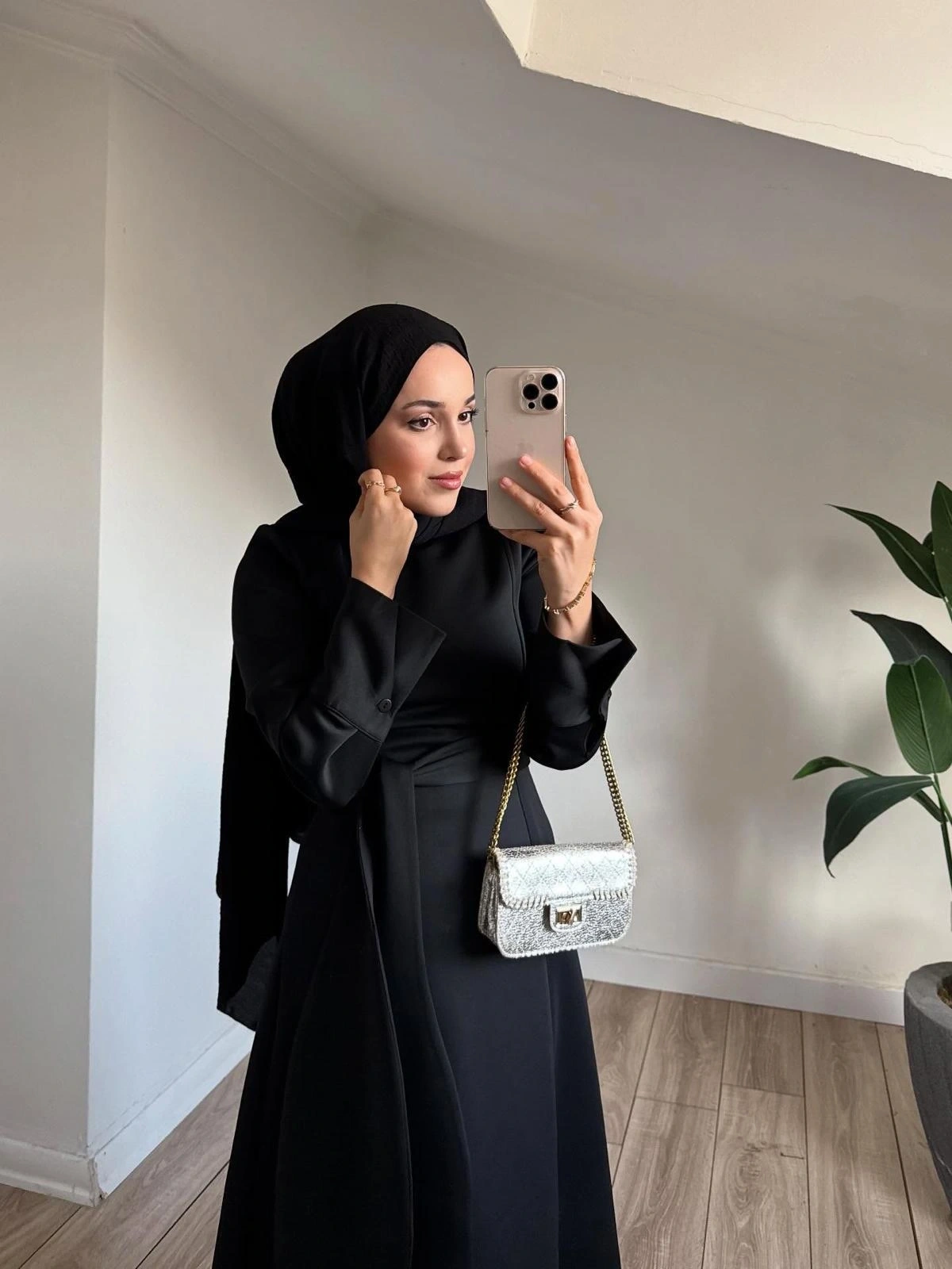 Siyah Skuba Elbise Modelimiz