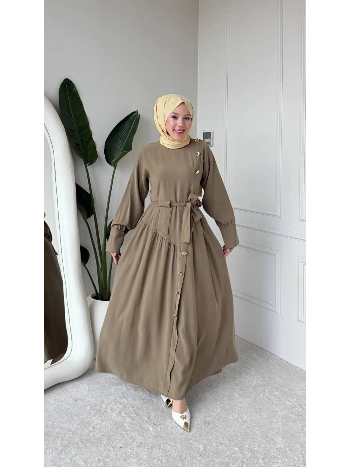 Haki Modal Kumaş Kuşaklı Düğmeli Elbise Modelimiz