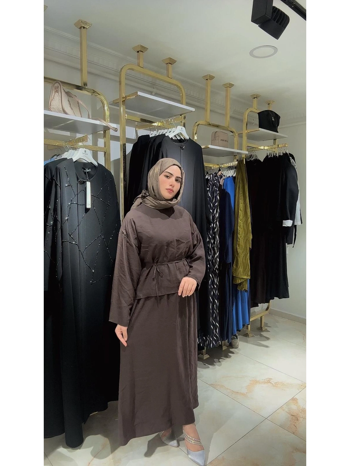 Kahve Rengi Modal Kumaş Etekli Takım Modelimiz