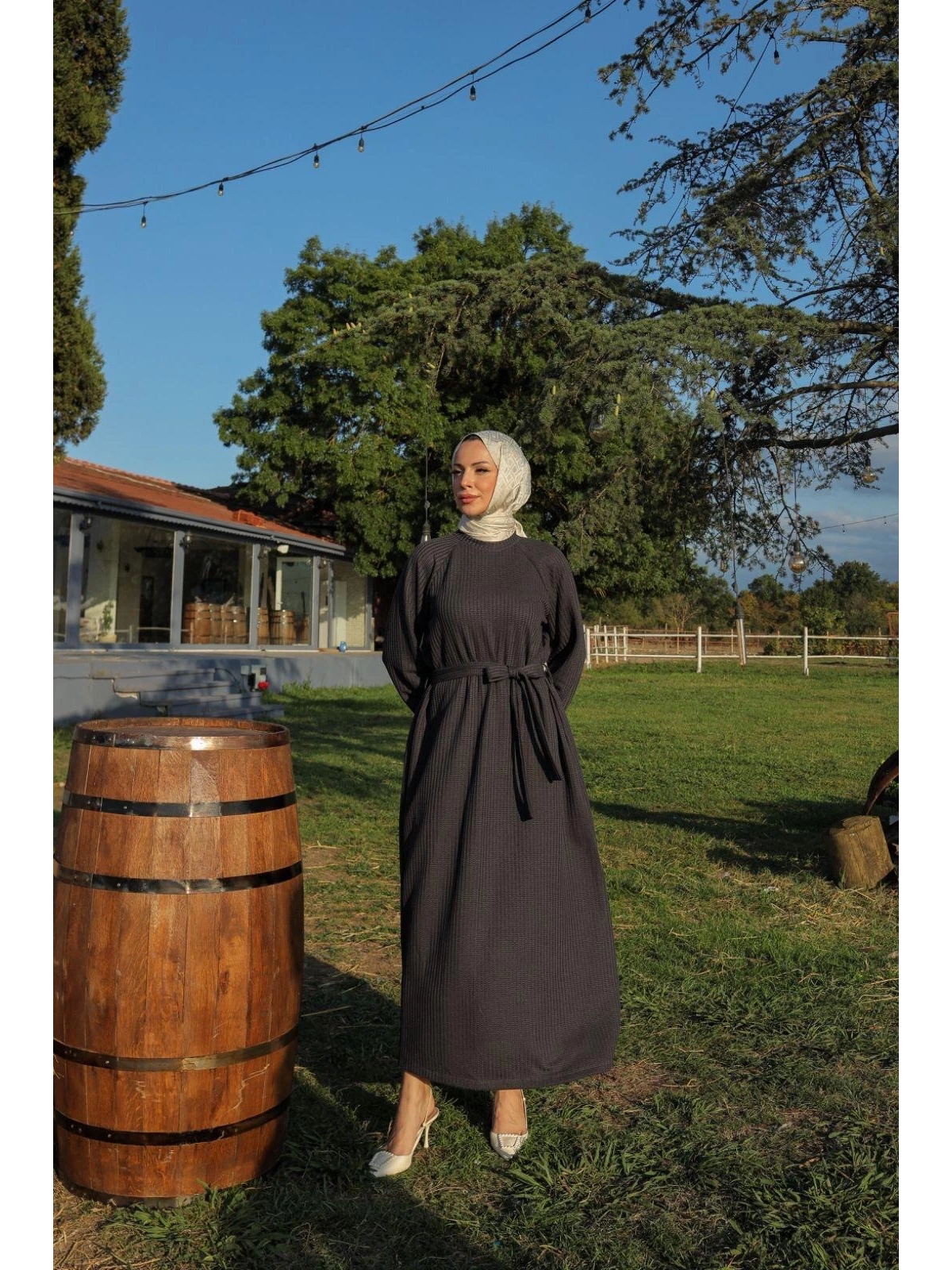Antrasit Tessettür Elbise Modelimiz