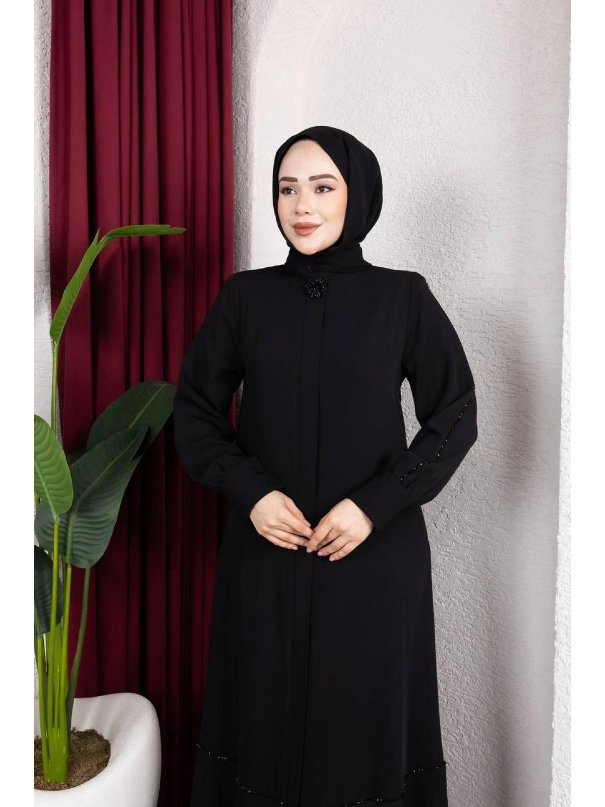 Siyah Adriana Kumaş Ferace Modelimiz