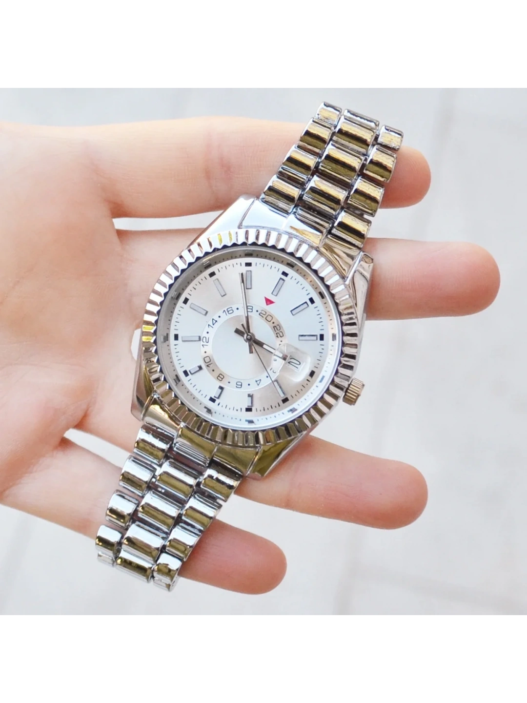 Silver Metal Kordon Erkek Saati 3724