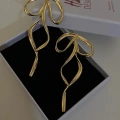 Gold Kurdela Küpe
