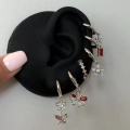 Çelik Silver Kırmızı Çiçekli 6 Lı Küpe Seti