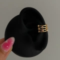 Beyaz Taşlı Earcuff