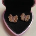 Çelik Pembe Taşlı Gold Fiyonk Küpe