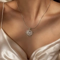 Çelik Silver Güneş Kolye