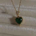Çelik Yeşil Taşlı Kalp Kolye