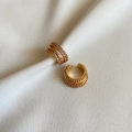 Gold Taşlı Earcuff