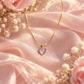 Hologramlı Kalpli Choker