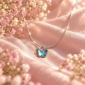Hologramlı Kelebek Choker