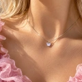 Hologramlı Lila Kelebekli Choker
