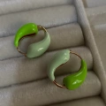 Neon Yeşil Detaylı Halka Küpe