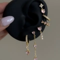 Gold Pembe Kalp Detaylı 6 Lı Küpe Seti