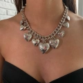 Tasarım Kalp Detay Choker