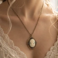 Vampir Katherine Cameo Kolye