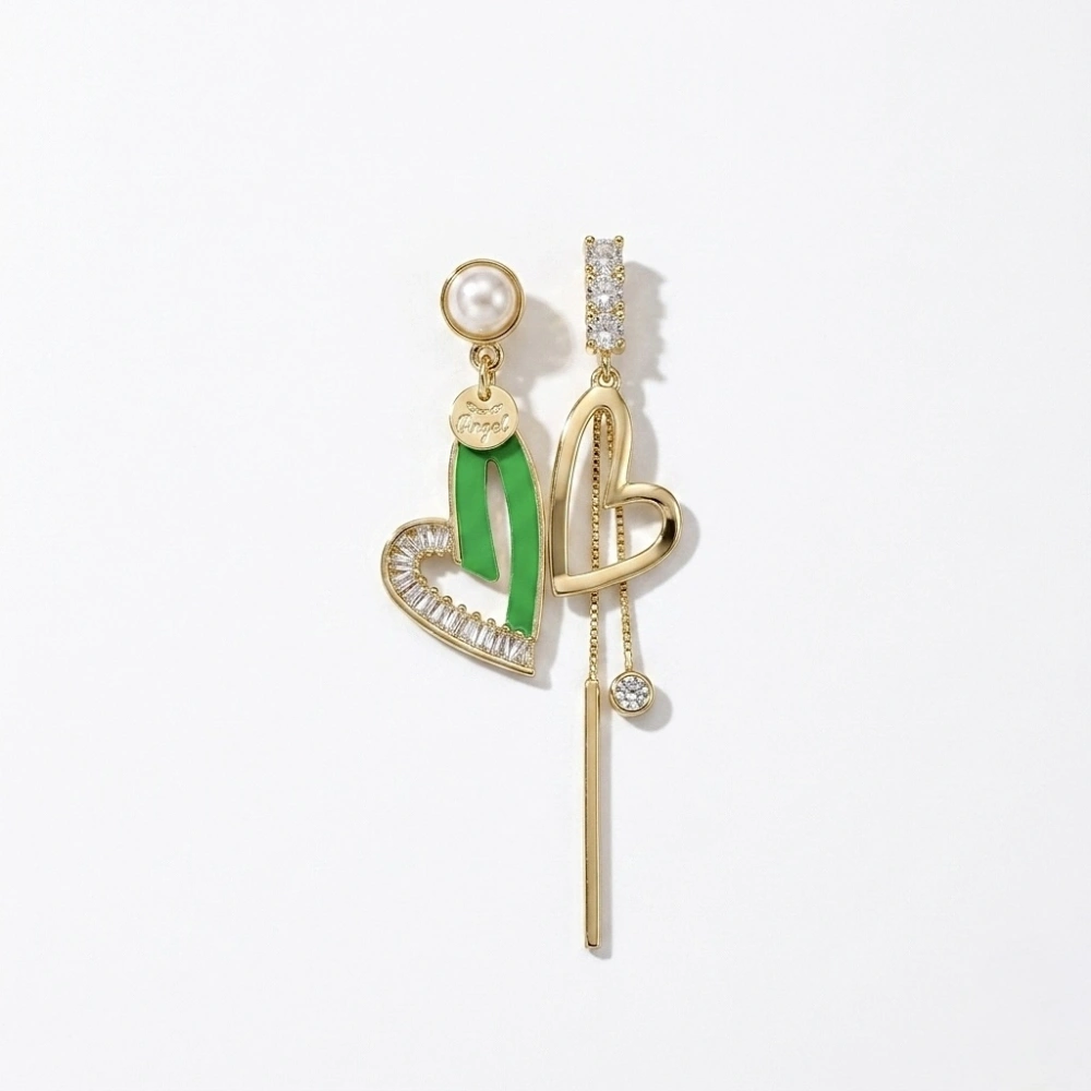 Yeşil Kalpli Tasarım Küpe