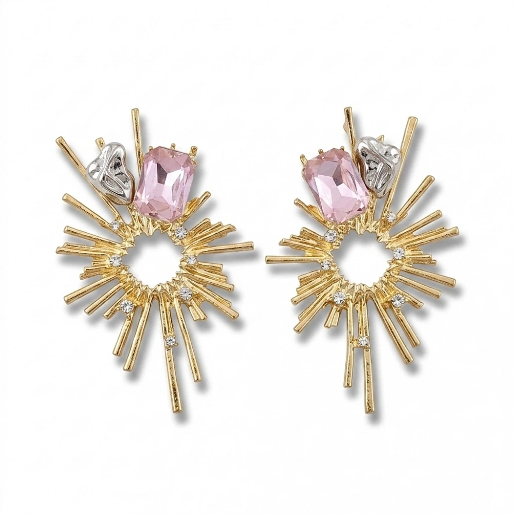 Gold Pembe Taşlı Tasarım Küpe