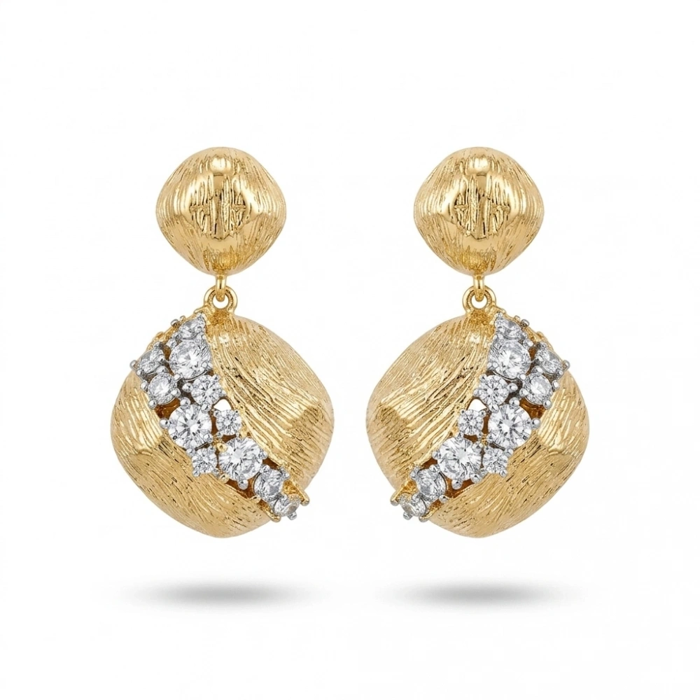 Dokulu Tasarım Küpe