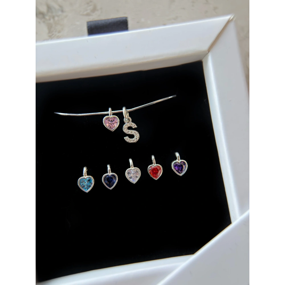 925 Ayar Gümüş Kalpli Silver Taşlı Harf Kolye