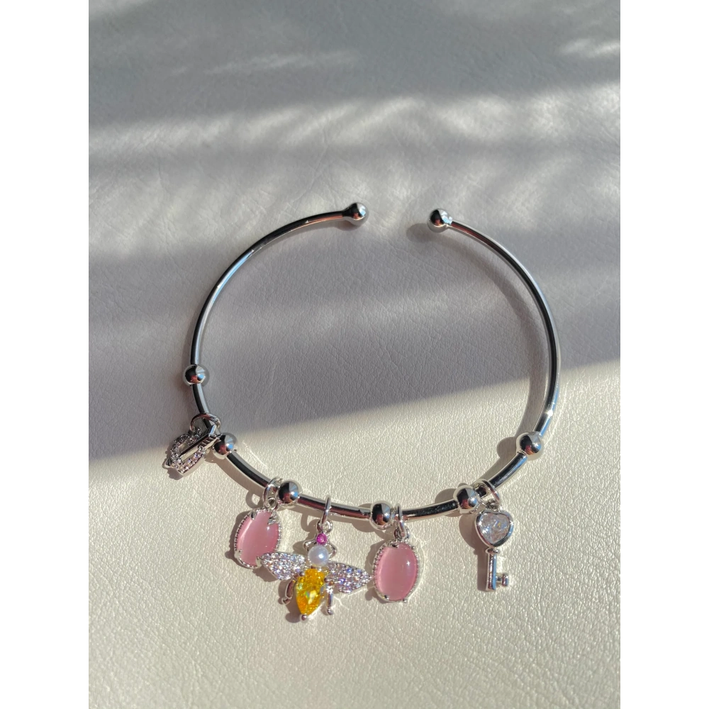 Arı Detaylı Silver Charm Bileklik