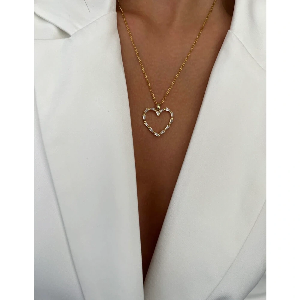 Baget Taşlı Kalp Kolye