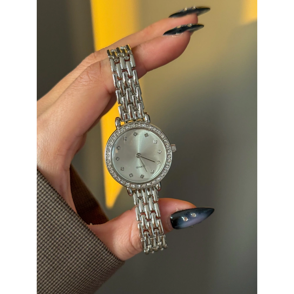 Beyaz Kadranlı Kol Saati