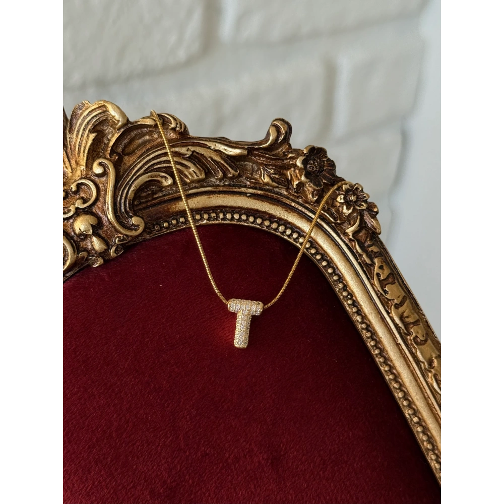 Çelik 3 Boyutlu T Harfli Kolye